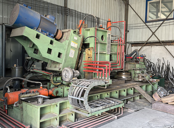 ring rolling machine